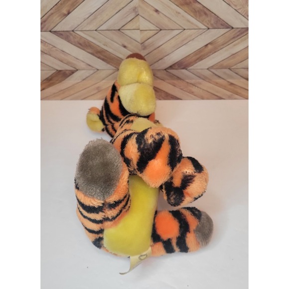 Vintage Disneyland Tigger Plush Winnie The Pooh Walt Disney World 9" See Photos - Picture 9 of 11
